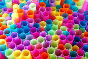 parallel multicolored straws